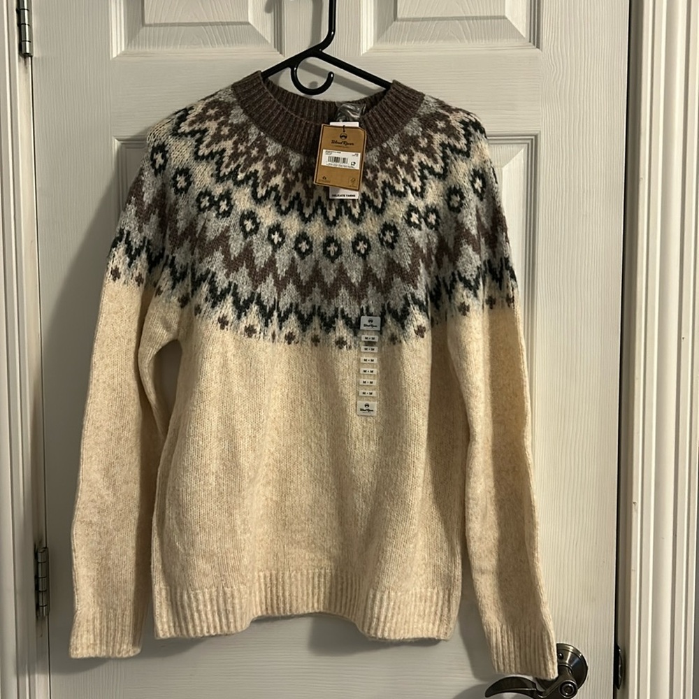 Wind river yarn sweater, brand new with the tags!